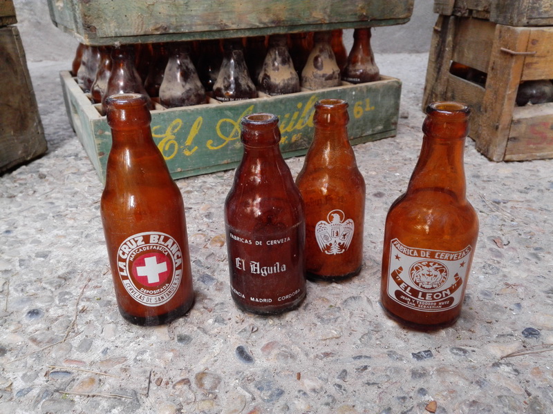 caja bebidas cerveza cruzbl17x43x29 2ux24 aguila17x46x38 4ux30 leon17x43x28 4ux24 (12eu.)